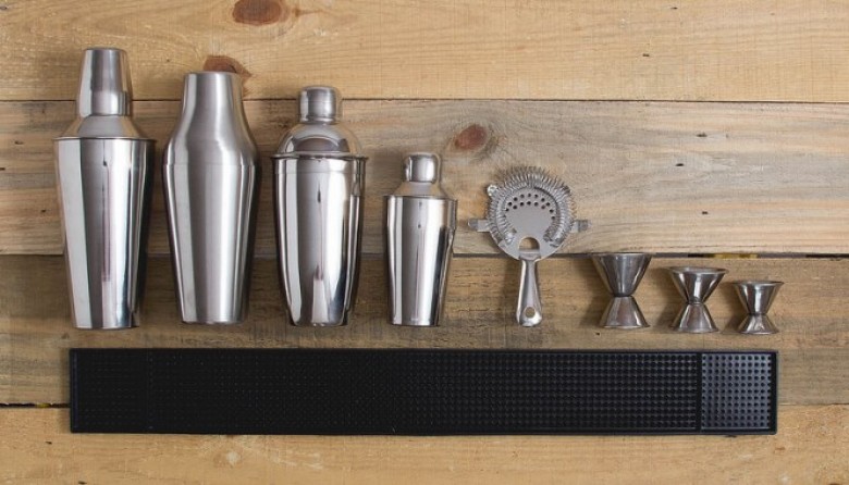 Home Bar Essentials – The Six Bar Tools You Absolutely Must Have
