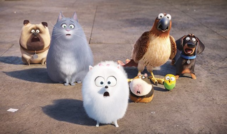 (L to R) Mel (BOBBY MOYNIHAN), Chloe (LAKE BELL), Gidget (JENNY SLATE), Norman (CHRIS RENAUD), Tiberius (ALBERT BROOKS), Sweetpea and Buddy (HANNIBAL BURESS) in Illumination Entertainment and Universal Pictures’ “The Secret Life of Pets,” a comedy about t