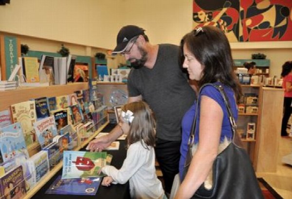 Awed by Authors