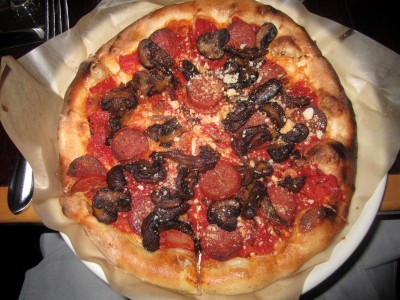 mushroom and pepperoni pizza
