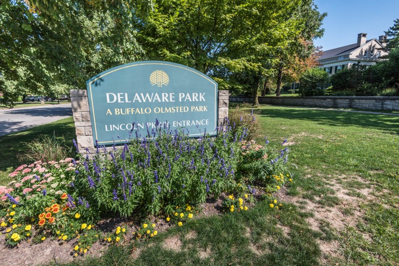 Buffalo's Park System: Lincoln Parkway & Soldiers Circle