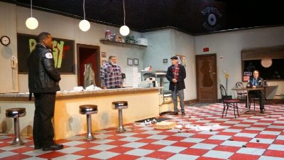 Review: Superior Donuts @ Shea's 710 Theatre