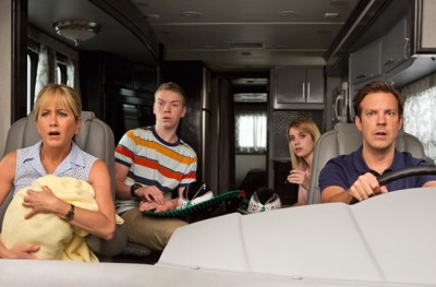 JENNIFER ANISTON as Rose O’Reilly, WILL POULTER as Kenny Rossmore, EMMA ROBERTS as Casey Mathis and JASON SUDEIKIS as David Clark