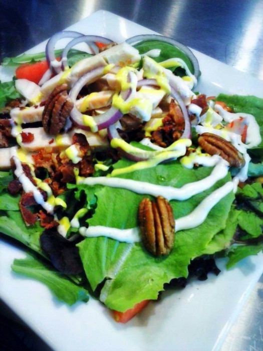 Grilled chicken & bacon salad w/ pecans
