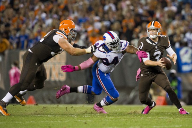 Bills' DE put the pressure on former Browns' QB Brandon Weeden