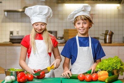 "Family Knife Skills Class" with Chef Krista Van Wagner at The Roycroft Inn — Jul 11, 2016