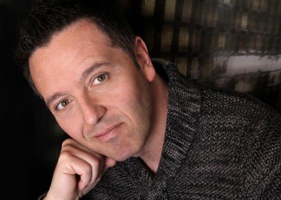 Crossing Over With John Edward live in Buffalo, NY!