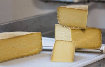 The Art of Food and Drink: Greek Wine and Cheese Pairing