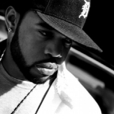 Dwele at Tralf Music Hall — Jun 1, 2011
