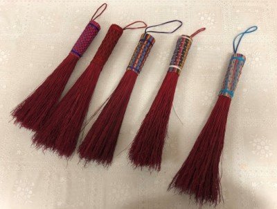 Cobweb Broom Making