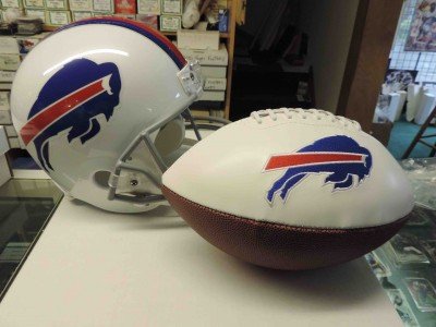 Bases Loaded to host autograph signing with Marv Levy, Darryl Talley and Leonard Smith