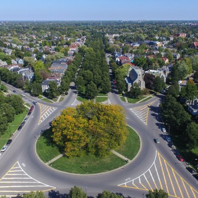 Autumn Tour of Homes: Colonial Circle