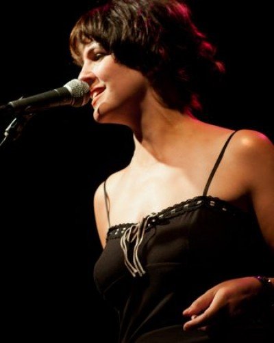 Maria Sebastian sings Patsy Cline, Roseanne Cash, Anne Murray