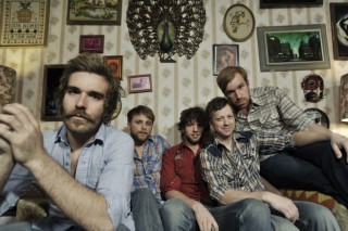 Red Wanting Blue