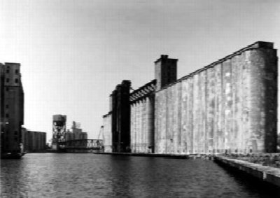 Showing the Grain at CEPA Gallery — Oct 7, 2011