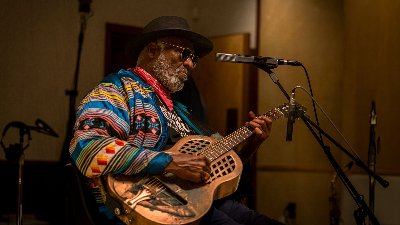 Taj Mahal w/ The Phantom Blues Band