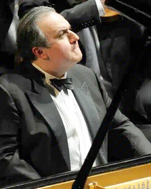 Bronfman Plays Mozart