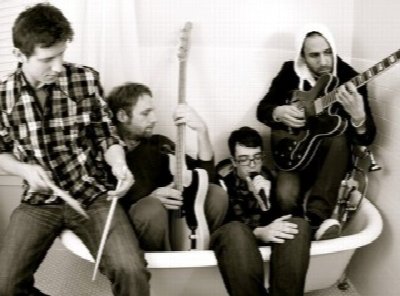 Box Humana - Sea of Bears - The Screaming Jeans