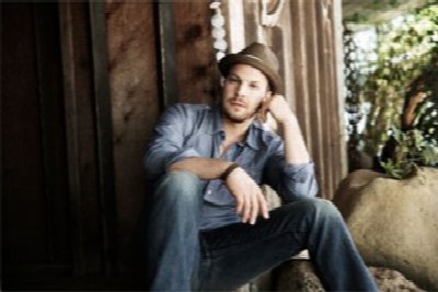GAVIN DEGRAW at UB Center for the Arts — Apr 10, 2014