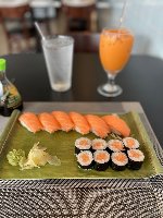 Kani Japanese & Thai Cuisine